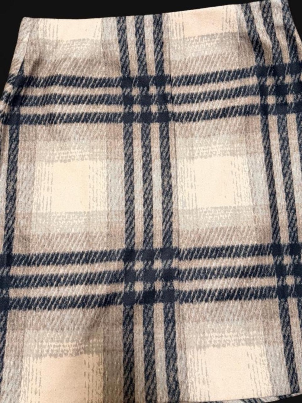 New York & Company Navy and Cream Plaid  Skirt with Gold Buckle - Picture 4 of 5